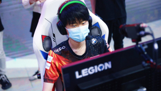 在攻守平衡 在攻守平衡